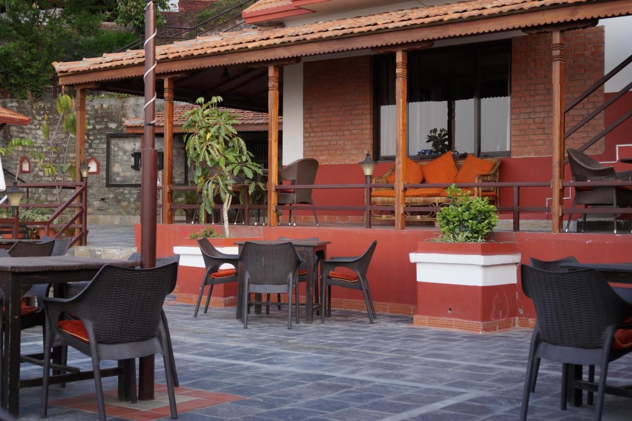 Gaia Holiday Home Dhulikhel Esterno foto