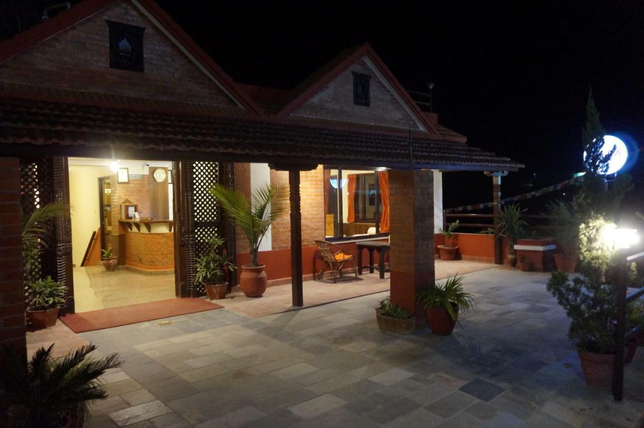 Gaia Holiday Home Dhulikhel Esterno foto